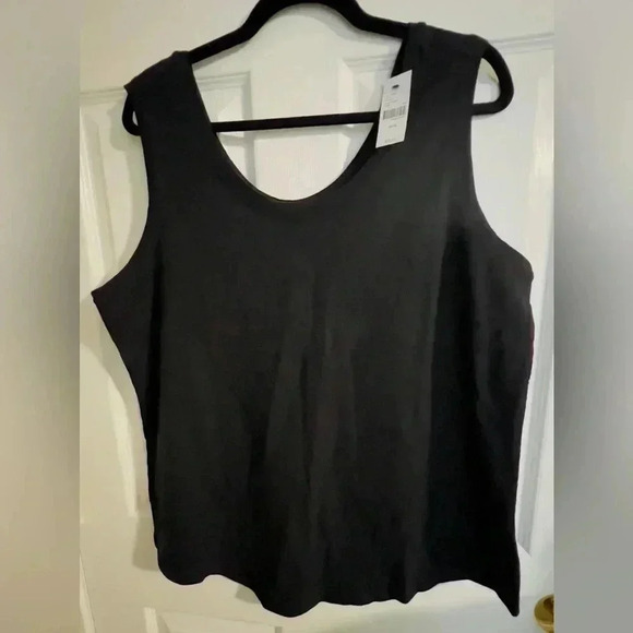 ☘️ NWT Lane Bryant Scoop Neck Tank, Size 14/16, Black - Picture 2 of 6